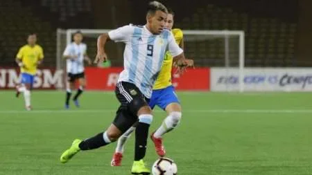 Hazaña en Perú: Argentina goleó a Brasil y pasó de ronda en el Sudamericano