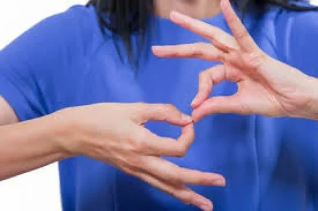 El lenguaje de señas podría ser obligatorio en las escuelas salteñas