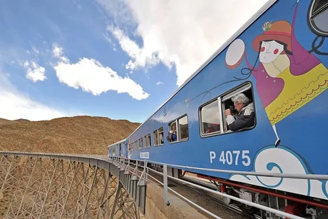 Estudiantes sobresalientes de Salta viajarán gratis en el Tren a las Nubes