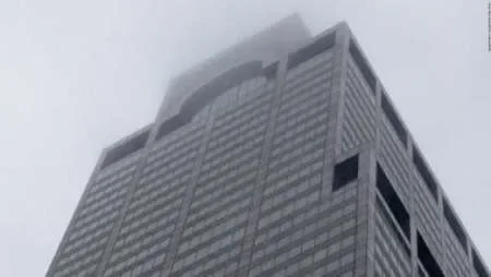 Un helicóptero se estrelló contra un edificio en Nueva York