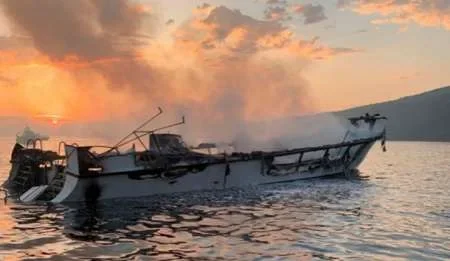 8 muertos en un incendio en un barco