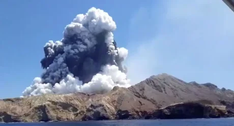 Cinco muertos en Nueva Zelanda tras la erupción de un volcán