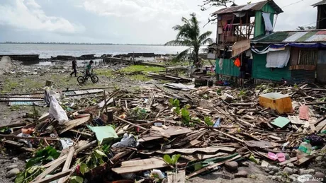 Tifón deja 16 muertos en Filipinas
