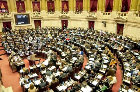 Diputados vuelve a sesionar: tratan la sostenibilidad de la deuda y el nuevo Consenso Fiscal