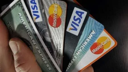 Prorrogan hasta el 13 de abril los vencimientos de las tarjetas de crédito