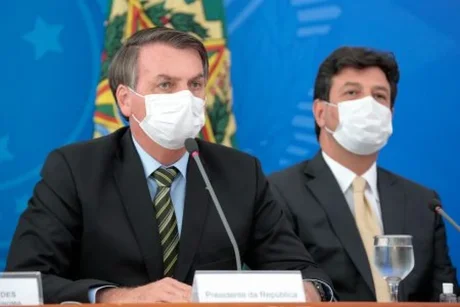 Bolsonaro echó al ministro de Salud de Brasil en plena crisis por el coronavirus