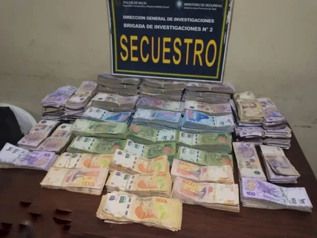 Robaron más de dos millones de pesos en Orán: fueron detenidos