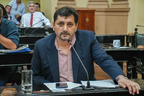 Senador salteño pide derogar las PASO, y también evaluar la vuelta del voto papel a Salta