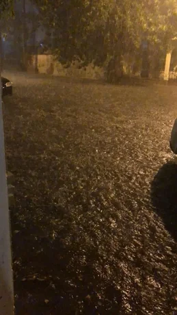 Una fuerte tormenta azotó Salta y generó serias inundaciones