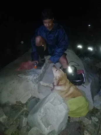 Familia y su perro se perdieron en la cascada de San Lorenzo y tuvieron que ser rescatados por la Policía