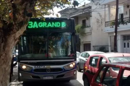 Empleados de la administración pública en Salta que usen colectivo podrán escoger entre dos horarios