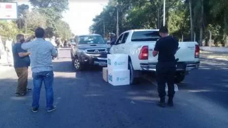 Escándalo en Corrientes: chocó el Ministro de Salud y en su camioneta llevaba dos cajas con vacunas contra el coronavirus