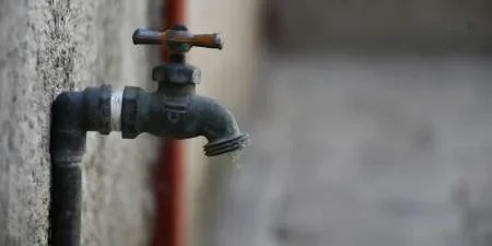 Aguas del Norte deberá reducir su tarifa el 35% a vecinos de El Huaico