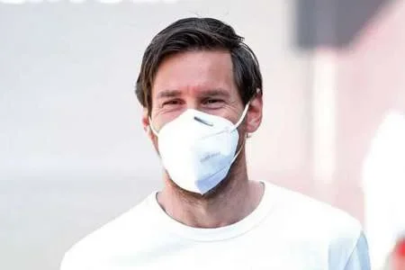 32 respiradores que donó Lionel Messi están retenidos hace 10 meses en el depósito del aeropuerto