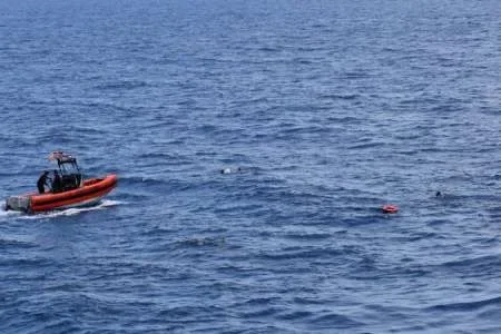 Misterio en el caribe: encuentran un barco a la deriva con 20 tripulantes muertos