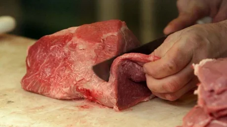El campo anunció el cese de la comercialización de carne