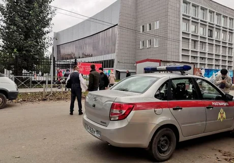 Joven mató a 8 personas en una universidad en Rusia
