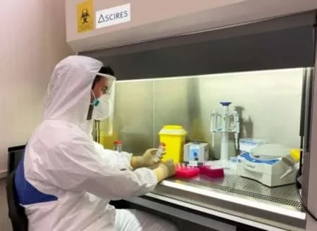 AstraZeneca fabricó un "cóctel" que reduce el riesgo de muerte en los casos más graves de coronavirus