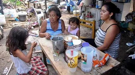 En Argentina una familia necesita casi 74 mil pesos para no caer en la pobreza