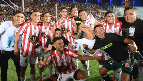 Barracas Central, el equipo del Chiqui Tapia, ascendió a primera división