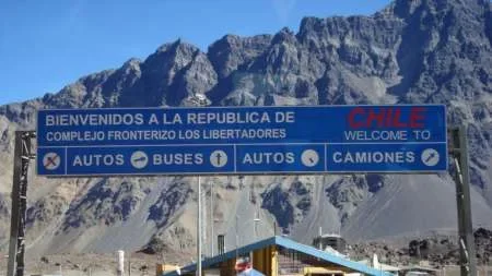 Chile: cierran un paso fronterizo para evitar un brote de coronavirus