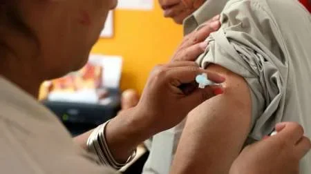 Un estudio determinó cuál es la mejor vacuna contra el coronavirus