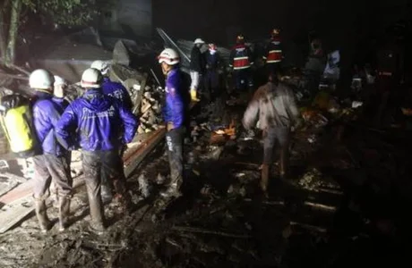 11 muertos y decenas de heridos tras un aluvión en Ecuador