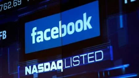 Se derrumban las acciones un 25% y Facebook pierde 200 mil millones de dólares en un día
