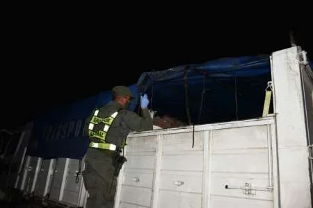 Incautan dos camiones con 26 toneladas de chatarra en Aguaray
