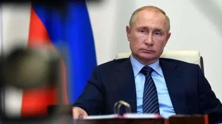 Putin enojado dice que las sanciones impuestas a Rusia son una "declaración de guerra"