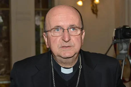 Monseñor Cargnello fue denunciado por agredir a una monja