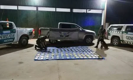 Decomisaron más de 112 kilos de cocaína ocultos en diferentes sectores de una camioneta