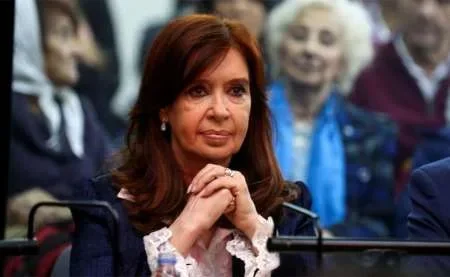 Sobreseyeron a Cristina Kirchner en la “causa de los cuadernos”