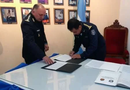 Firmaron un Convenio de Cooperación entre las policías de Salta y Jujuy