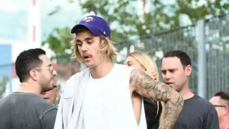 Justin Bieber afectado por una parálisis facial: tuvo que suspender varios shows