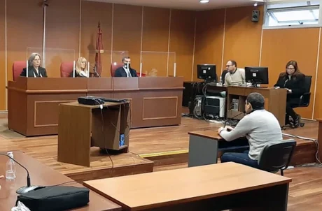 Tras la sentencia, Pablo Rangeón salió de la sala a los gritos e insultando