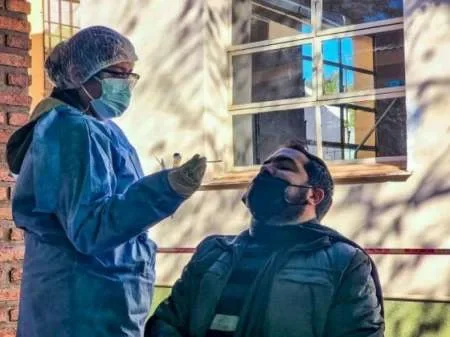 Ante el crecimiento de contagios habilitaron nuevos centros de hisopados en Salta: no son para todos