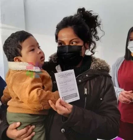 Bautista, de 11 meses, es el primer niño vacunado contra el coronavirus en Salta