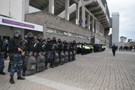 Más de 400 policías estarán afectados a la cobertura de seguridad en el superclásico salteño