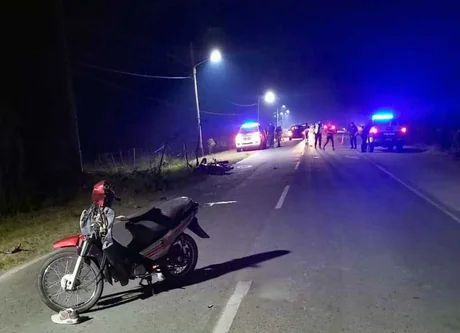Un hombre falleció luego de chocar contra una motocicleta que estaba sobre la banquina