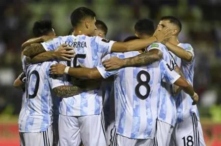 Cinco cambios: así formaría la Selección Argentina para la "final" contra México