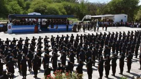 Se incorporaron más de 400 policías al servicio de seguridad provincial