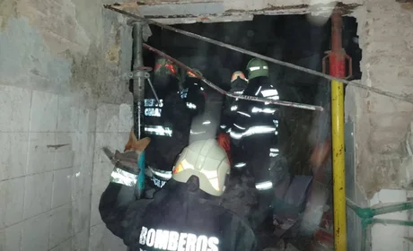 Derrumbe fatal en Buenos Aires: dos muertos, varios heridos y desaparecidos