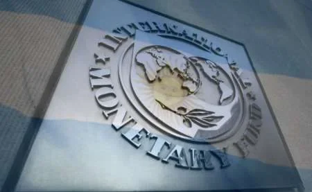 Argentina pidió postergar los pagos con el FMI