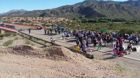 Tragedia en Jujuy: una turista murió en medio de un corte de ruta