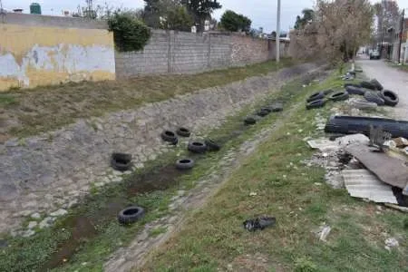 Detectaron gran cantidad de neumáticos en desuso y microbasurales en el canal Olavarría