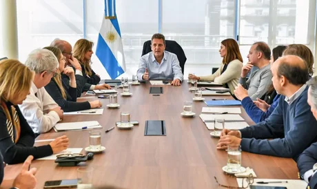 Sergio Massa realizó una reunión de gabinete para planificar las cuestiones económicas post PASO