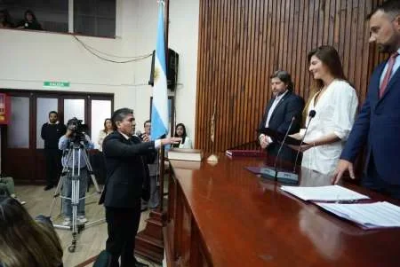 Benjamín Cruz asumió como nuevo vocal del Tribunal de Cuentas Municipal