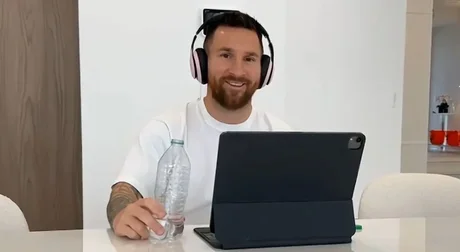 Lionel Messi se une al Kun Agüero y será otro de los dueños de KRÜ, su equipo de esports