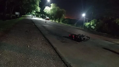 Un motociclista perdió la vida tras impactar de frente contra un automóvil